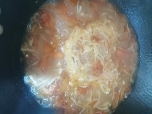 西红柿金针菇肥牛怎么做