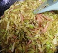 如何做圆白菜炒粉条