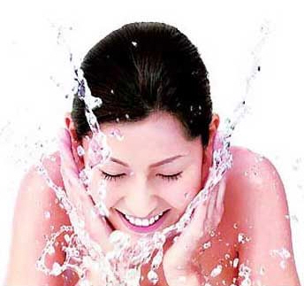 红血丝皮肤该怎样洗脸