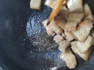 教你做梅菜捂猪肉