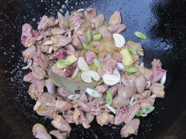 今日小炒，尖椒炒鸡心，味道棒棒哒