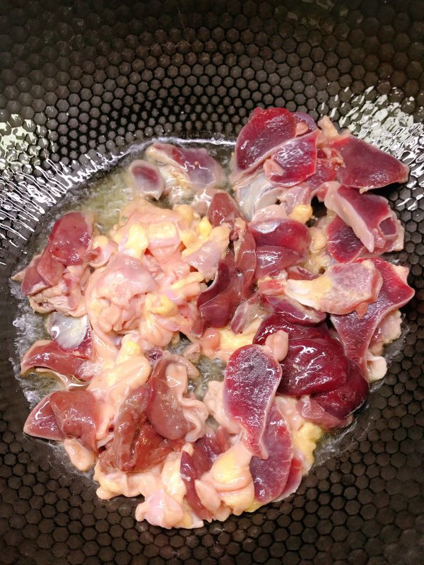 美极泡菜炒鸡杂