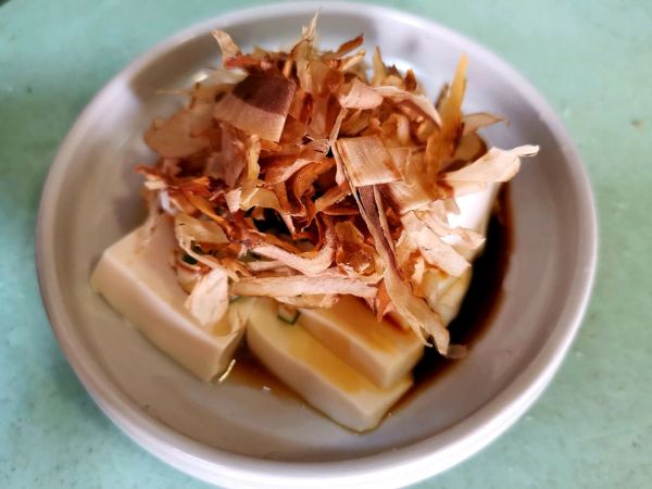 木鱼花内酯豆腐