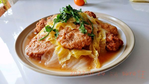 香肉藕盒生白菜