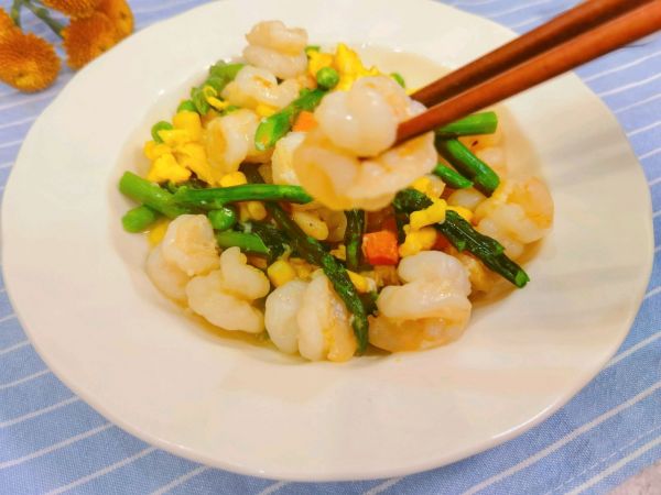家常快手菜芦笋炒虾仁