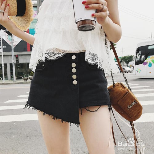 夏天，黑色单品如何穿搭会比较帅气