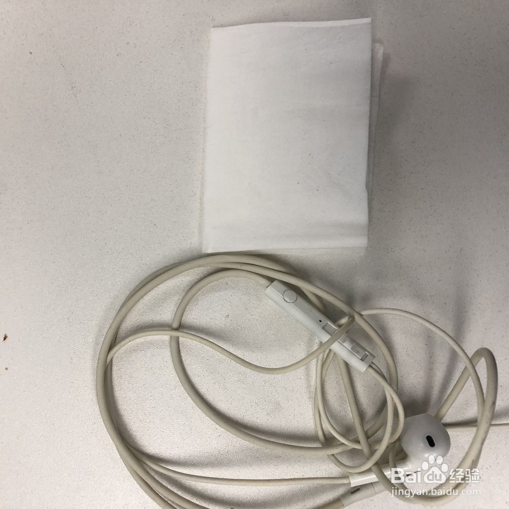 耳机带、充电线变黑变脏的解救方式