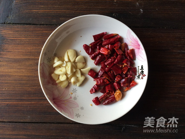 香煸黑笋干的做法