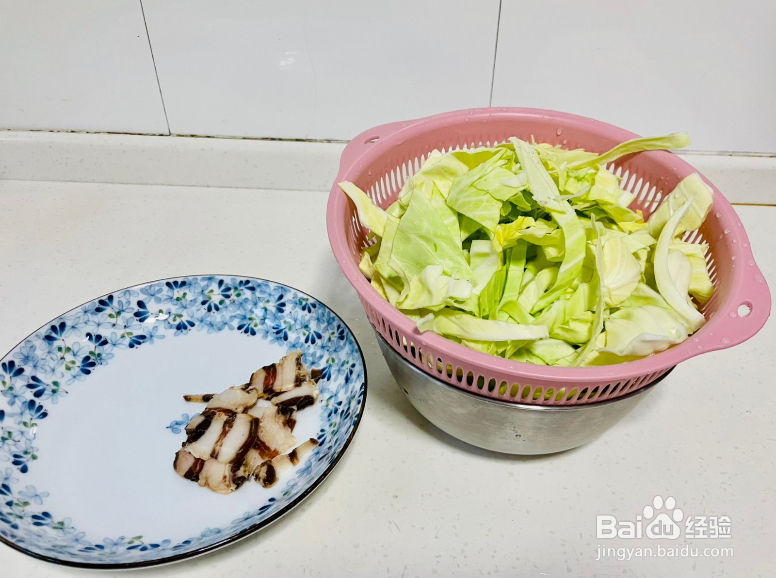 酱肉炒包心菜怎么做