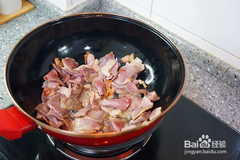 青椒豆豉炒腊肉的做法