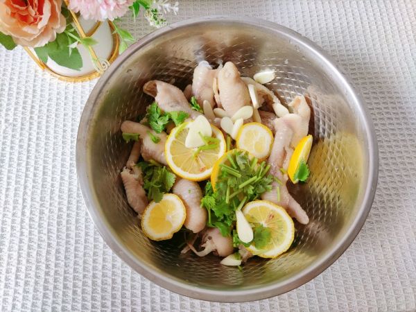 泰式酸辣柠檬鸡爪