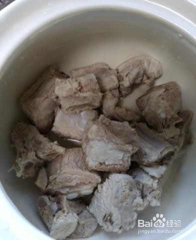 莲藕排骨汤--美食教程