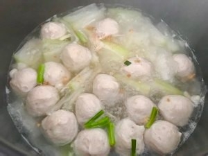 养生食补冬瓜肉丸汤的做法