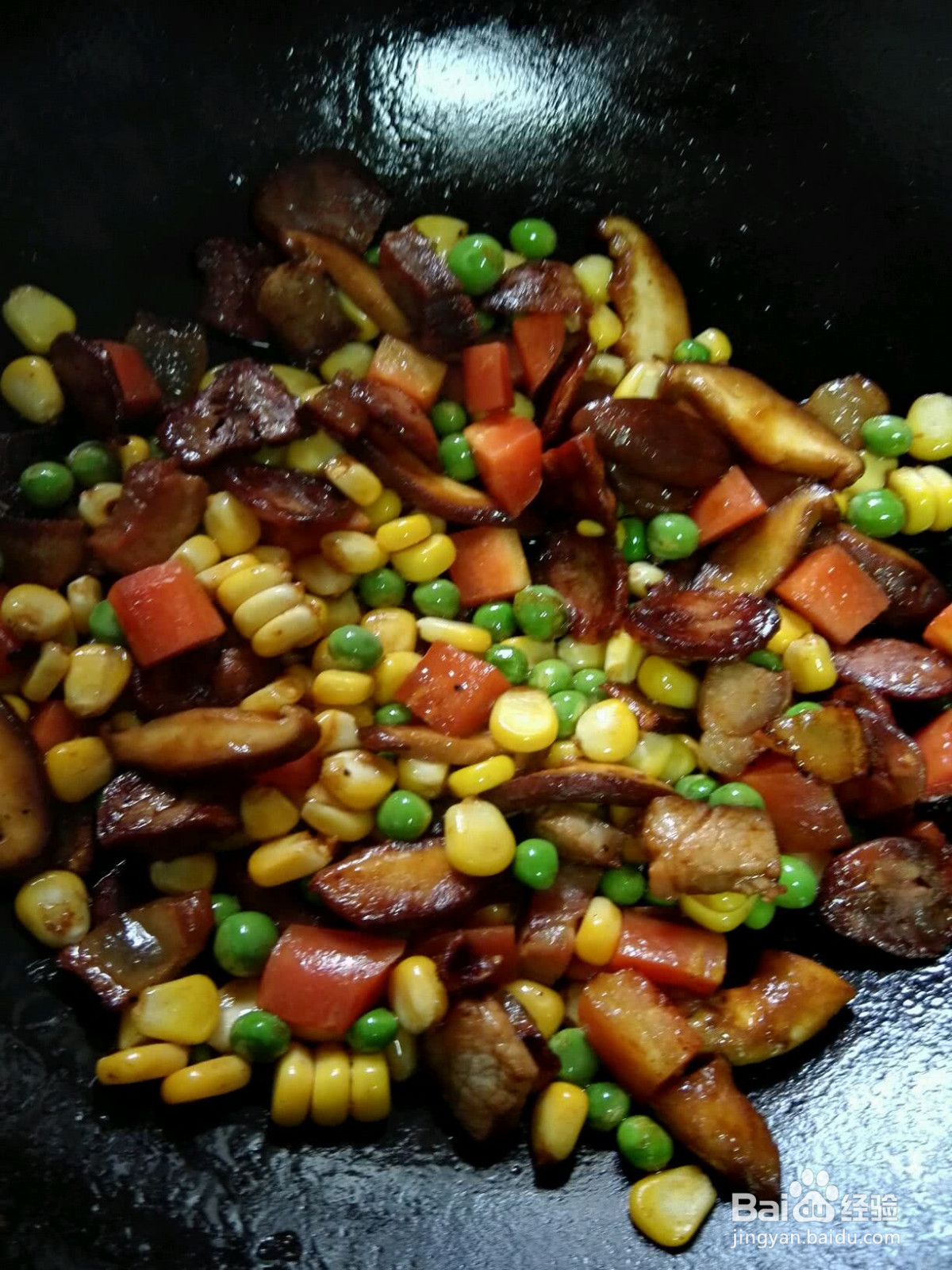 香肠熏肉什锦饭的做法