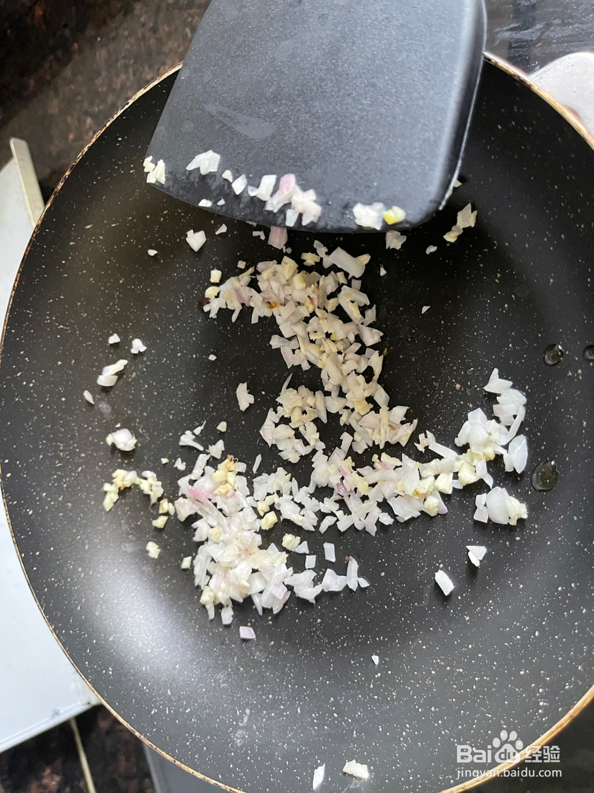 香菇卤肉饭面的做法