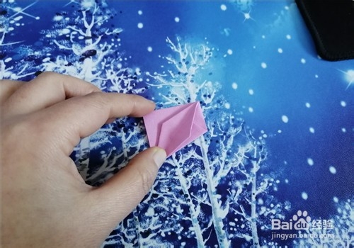 美丽的节日花环怎么制作