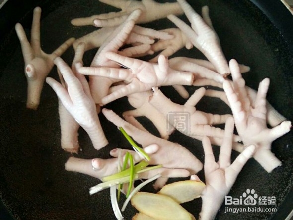 怎样做卤鸡爪鹌鹑蛋