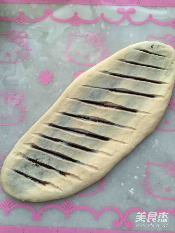 豆沙夹馅面包