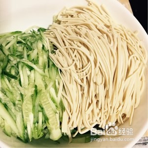 黄瓜拌豆皮的做法