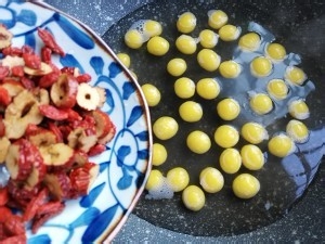 健脾补血酒酿红枣南瓜圆子汤的制作方法