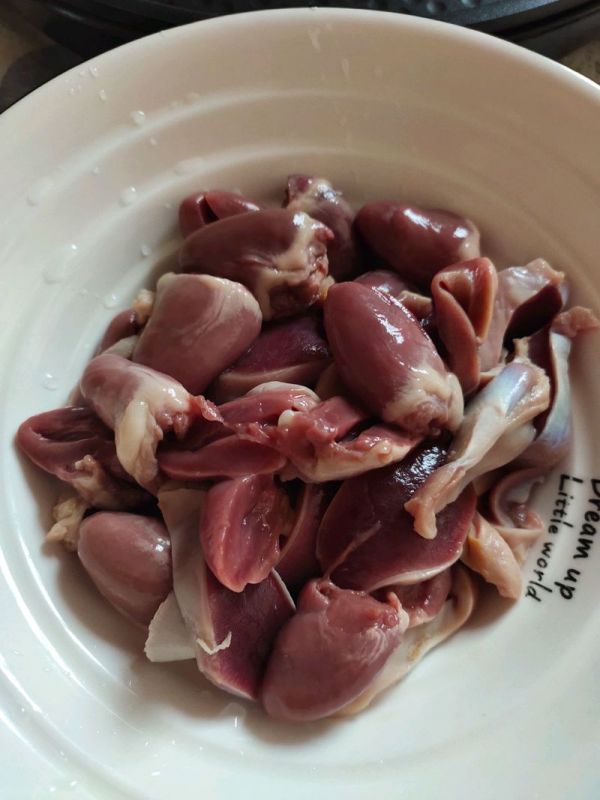 鸡心鸭胗炖土豆