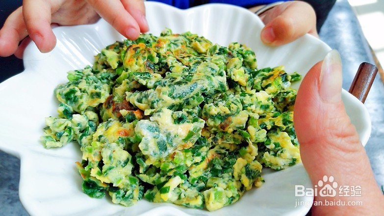 韭菜碎炒鸡蛋的做法