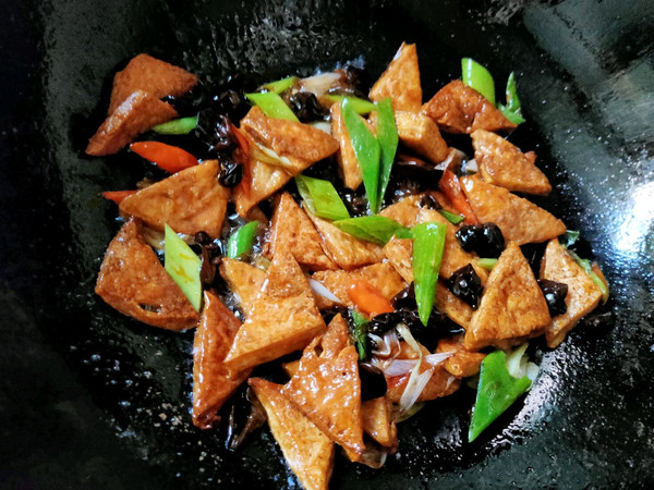 豆腐配木耳营养翻倍