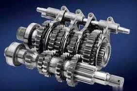 汽车换挡时,有咬齿轮的声音是怎么回事