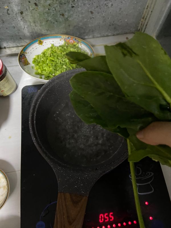 口蘑菠菜嫩鸡蛋