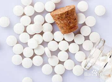 小猫吐白沫不吃东西怎么办