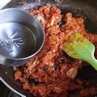 制作番茄沙丁鱼意面