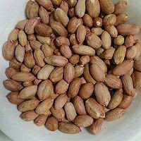 花生排骨汤的做法