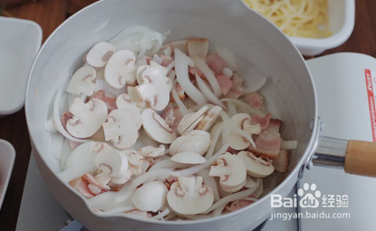 泡菜辣炒意大利面