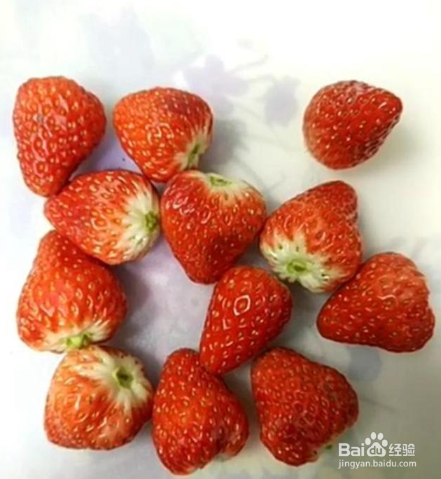 草莓加牛奶,居然可以做成这样的美味,香浓滑口