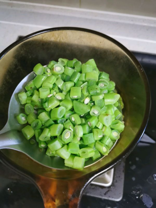 榄菜肉末四季豆