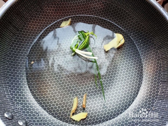 冬瓜排骨汤怎么做？