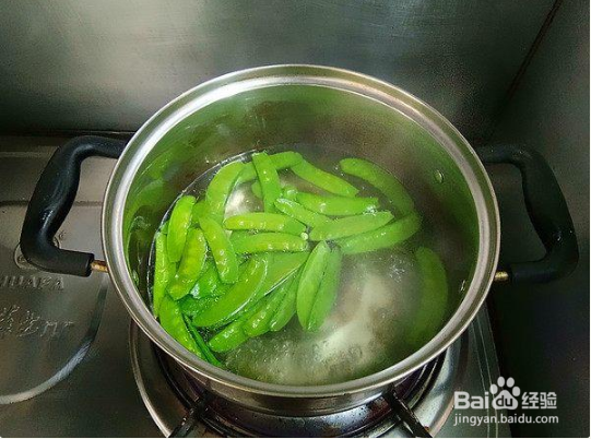 鲜嫩爽口的凉拦荷兰豆，5分钟就可以上桌