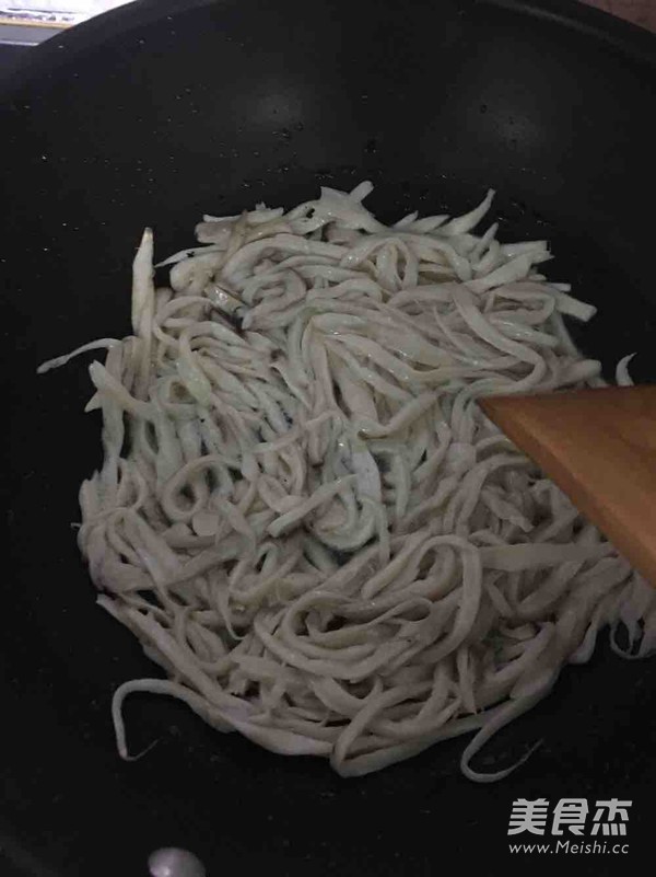 干煸肉丝杏鲍菇