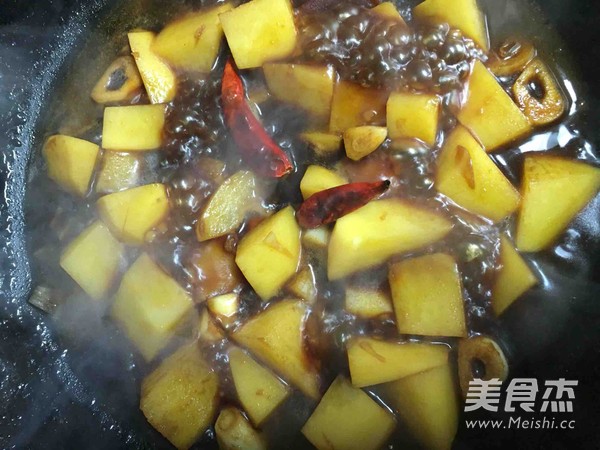 红烧土豆块的做法
