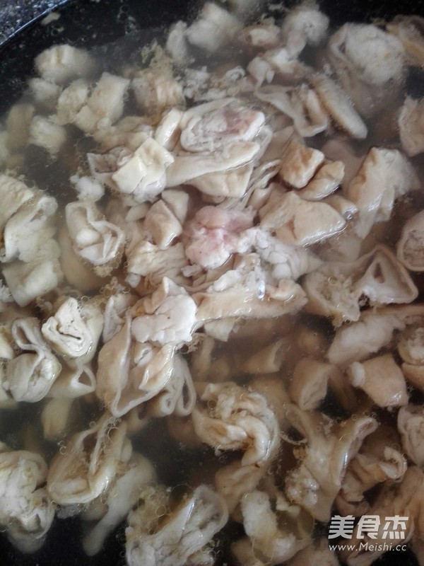 炒肥肠的家常做法