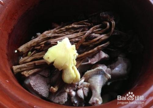 脱发不要慌!多吃这道美食,头发乌黑柔顺又浓密