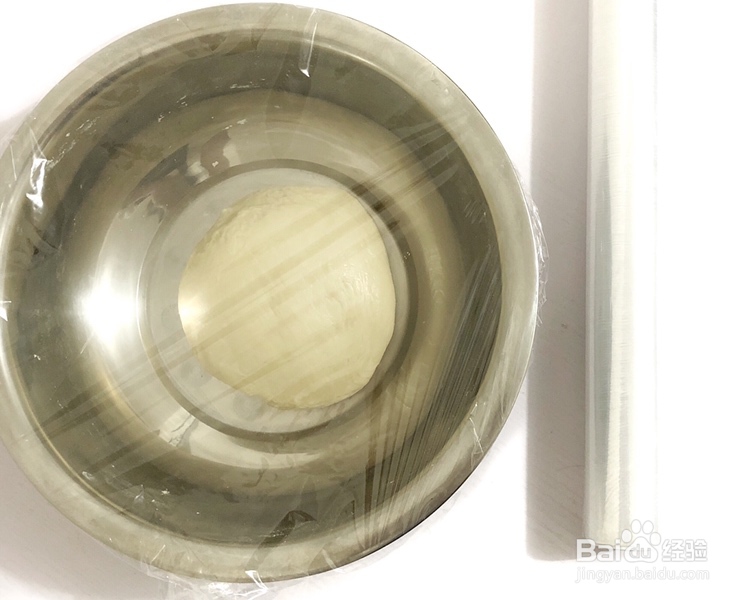 美味面包夹香肠的做法