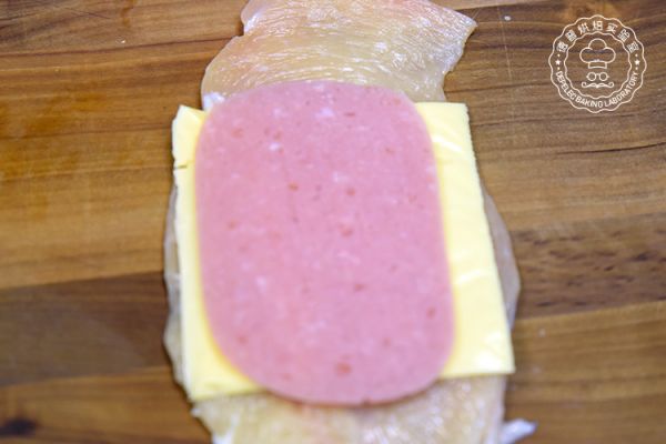 爆浆起司鸡肉卷