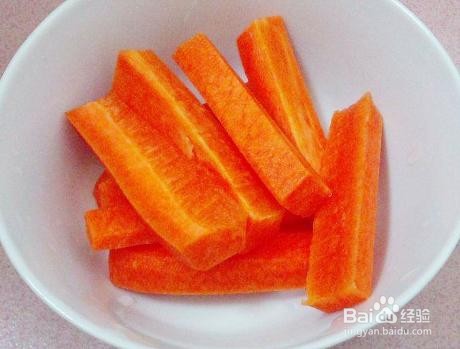 家庭自制黄瓜鸡肉丸子汤