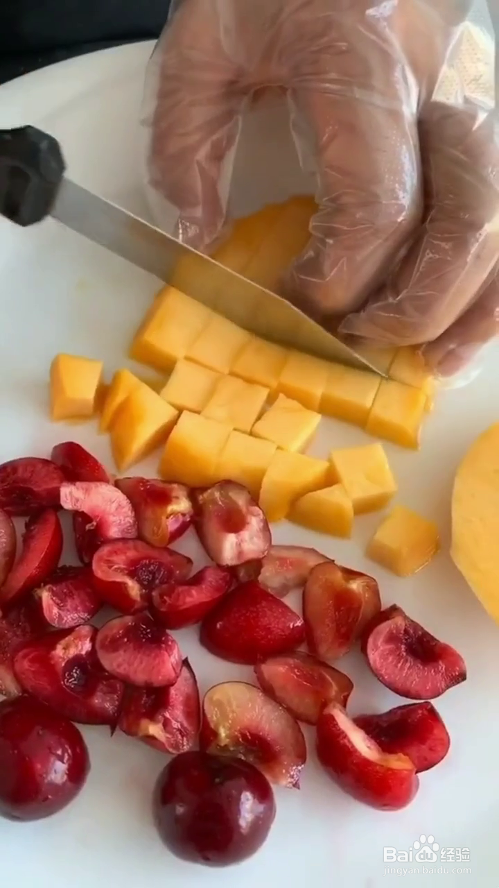 如何制作好吃的水果牛奶凉粉