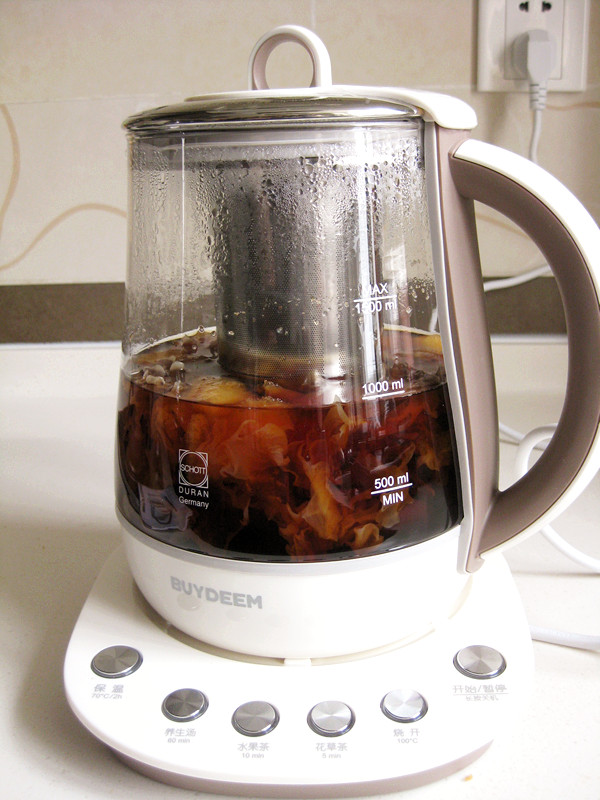 罗汉果银耳雪梨养生汤