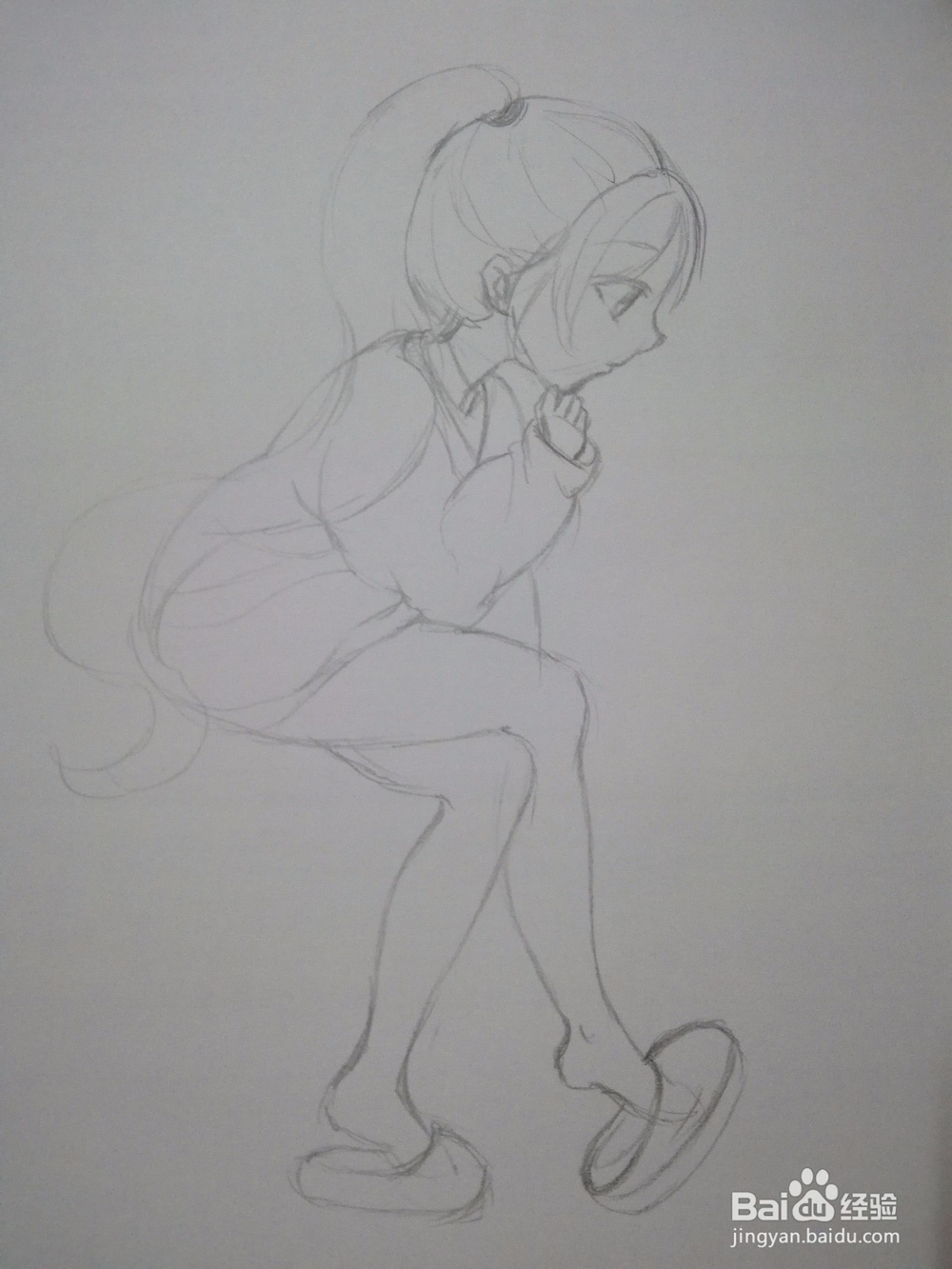 坐在沙发上的动漫人物怎么画