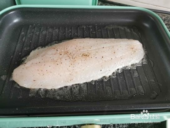 香煎巴沙鱼这样做很好吃