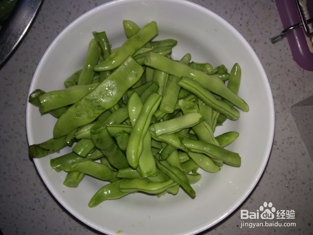 排骨炖豆角+红薯的做法