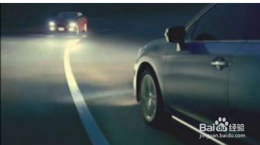 如何正确使用汽车远近光灯